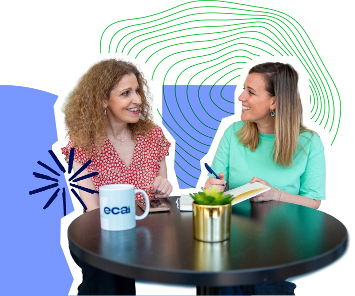 Ketty et sa collaboratrice du cabinet ECAI parlant des nouveaux collaborateurs
