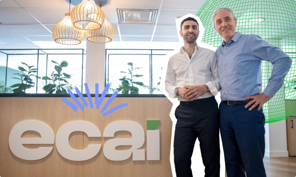 un expert comptable qui partage son expertise et son expérience avec sa cliente