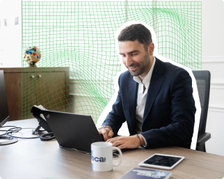 Jérémy SOUED externalisant la comptabilité de ses clients