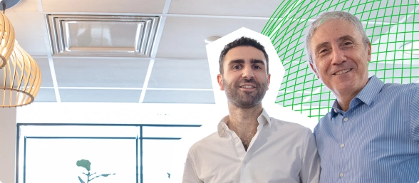 Maurice et Jérémy SOUED devant le logo ECAI